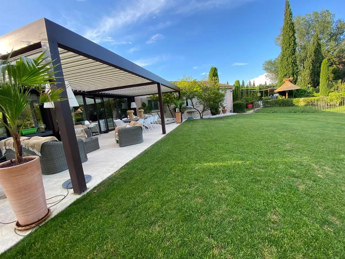 Villa D Agathe En Provence Graveson France