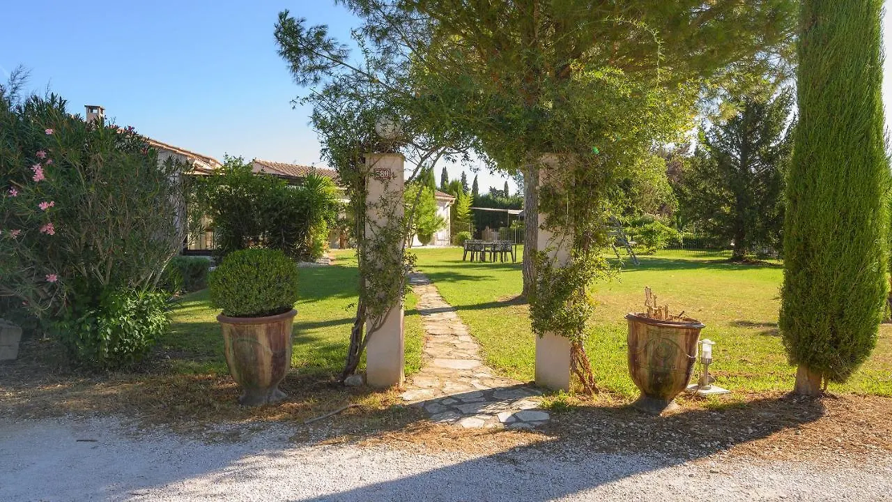 Villa D Agathe En Provence Graveson